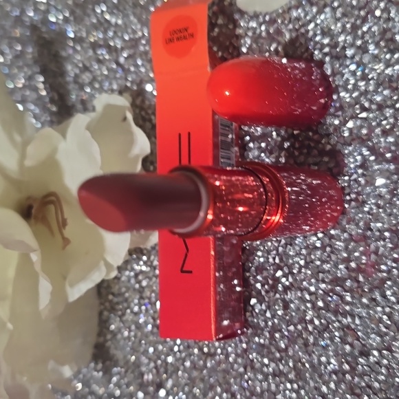 ❇️🧚‍♀️LOOKIN' LIKE WEALTH MAC DISCONTINUED Lim. Ed. Lipstick NWOBOX - Picture 9 of 10